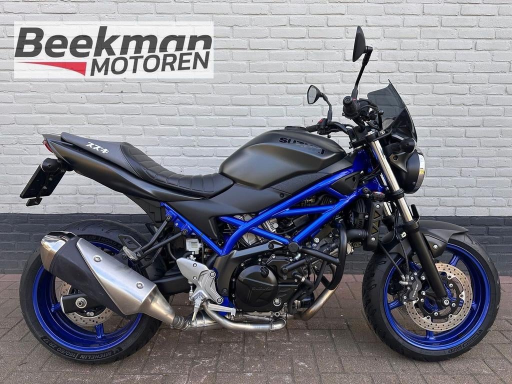 SUZUKI SV 650 (bj 2021) 10,038 km NL Motor 1e eigenaar