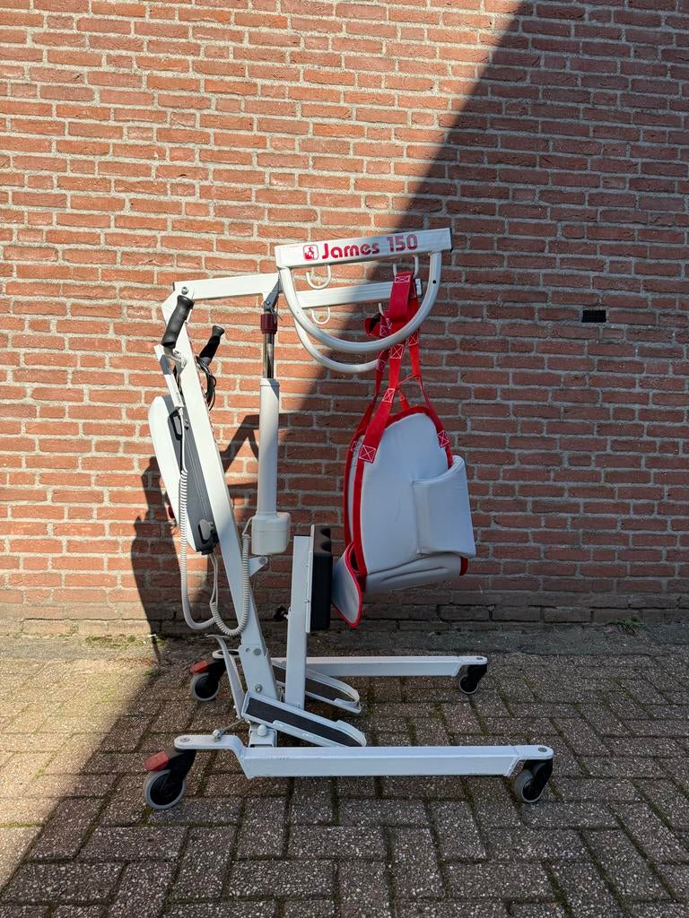 Elektrische lift, Ophalen, Ema.mobility.wheelchair@gmail.com, Elektrische rolstoel, Zo goed als nieuw
