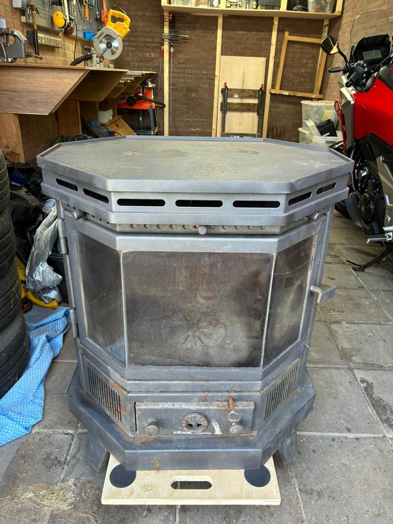 Houtkachel RenyKleine Oslo, Huis en Inrichting, Ophalen, Gebruikt, Houtkachel, Vrijstaand