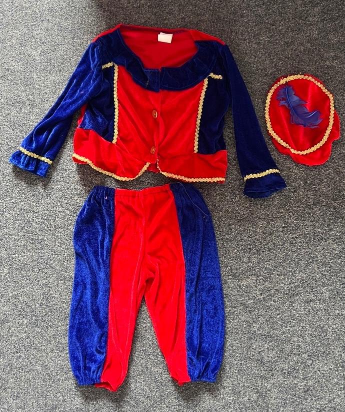 Pietenpak met muts 4-6 jaar (1x gedragen)., Ophalen of Verzenden, Zo goed als nieuw, 104 of kleiner, Jongen of Meisje