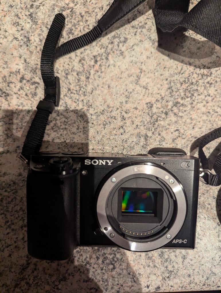 Sony A6000 + Sony SEL 35MM f/1.8 NEX, Audio, Tv en Foto, Fotocamera's Digitaal, Compact, Ophalen of Verzenden, Zo goed als nieuw