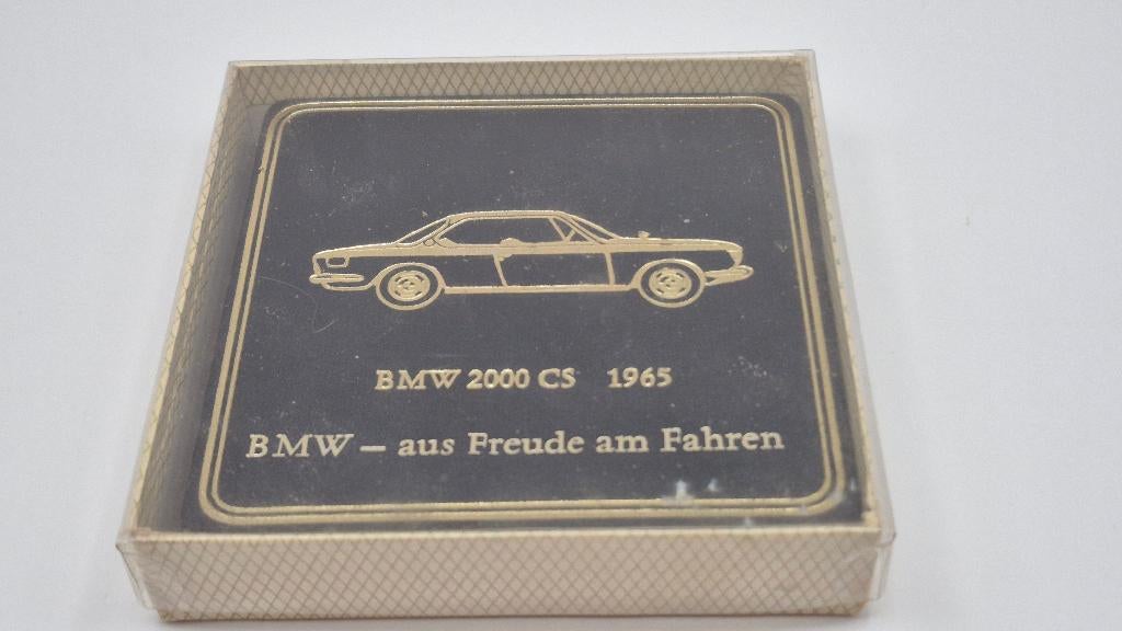 Onderzetters met verschillende BMW's  afbeeldingen, Ophalen of Verzenden, Zo goed als nieuw, Glas of Kopje