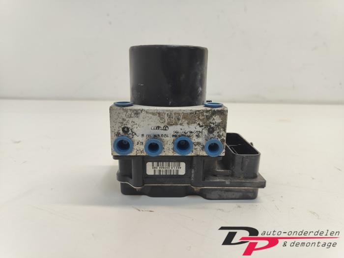 ABS Pomp van een Volkswagen Fox, Gebruikt, -, Volkswagen, -