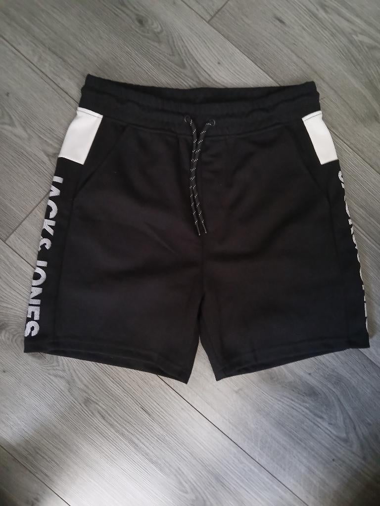Jack & Jones korte broek, Kleding | Heren, Broeken en Pantalons, Zwart, Ophalen of Verzenden, Zo goed als nieuw, Jack & Jones
