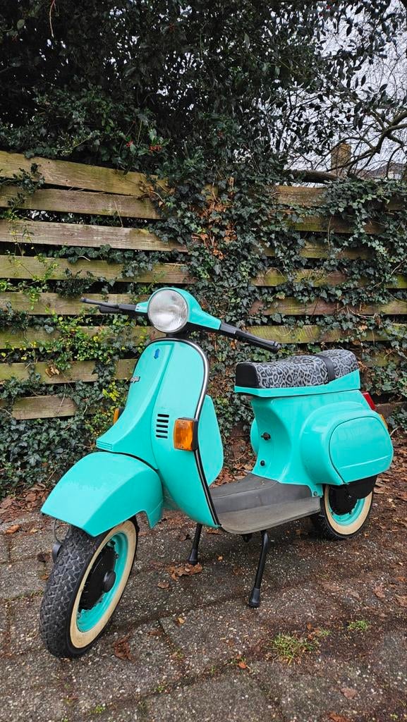 Unieke Oldtimer Vespa PK - Turquoise met luipaardprint zadel, Ophalen, Gebruikt, Maximaal 45 km/u, Overige modellen