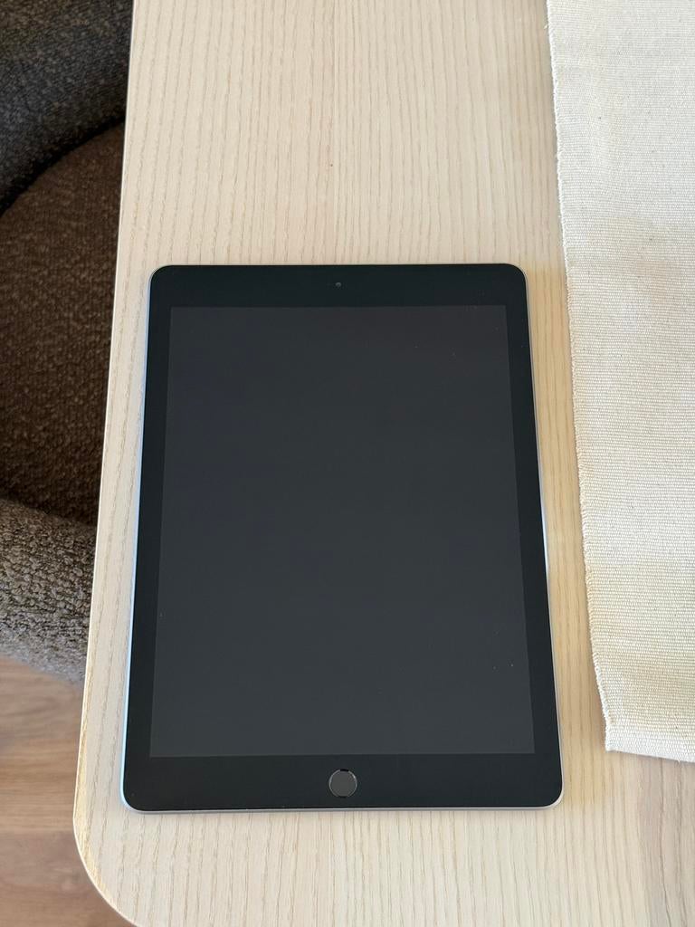 iPad 6TH Gen, 32GB, Computers en Software, Apple iPads, 10 inch, 32 GB, Apple iPad, Ophalen of Verzenden