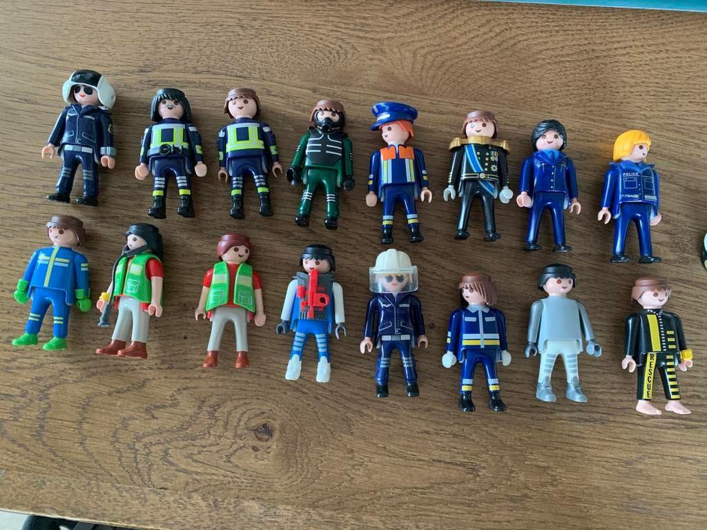 16 Playmobil poppetjes : Politie en hulpverleners, Ophalen of Verzenden, Gebruikt, Los playmobil