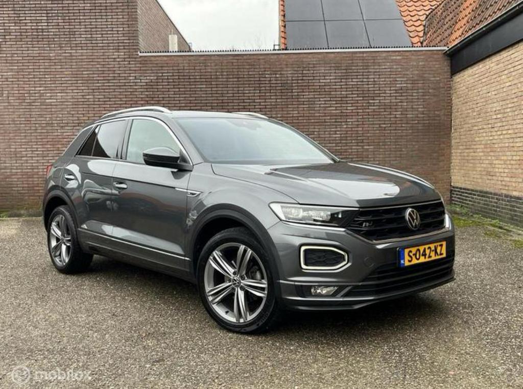 2X R-Line | PANO | Volkswagen T-Roc 1.5 TSI, Auto's, 1498 cc, 4 cilinders, 1248 kg, Particulier
