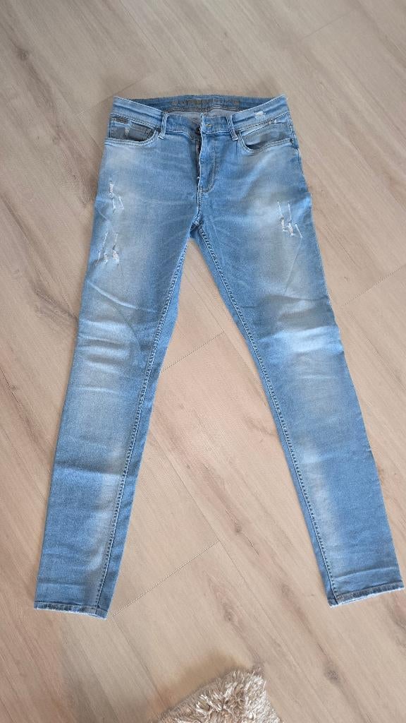 Spijkerbroek pure white, Blauw, W32 (confectie 46) of kleiner, Ophalen of Verzenden, Zo goed als nieuw