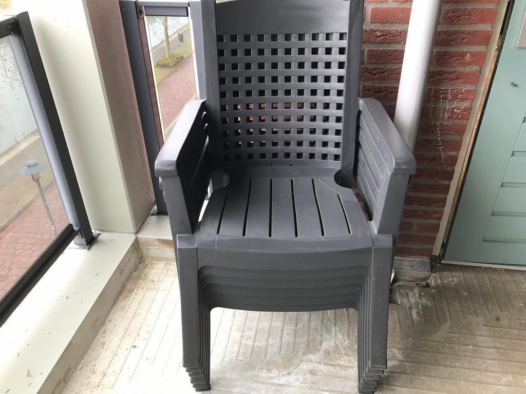 Zes plastic tuinstoelen, Tuin en Terras, Ophalen, Zo goed als nieuw, Plastic