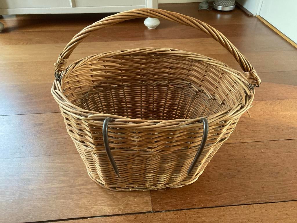 Rieten fietsmand, Ophalen of Verzenden, Gebruikt, Fietsmand, Stuurbevestiging