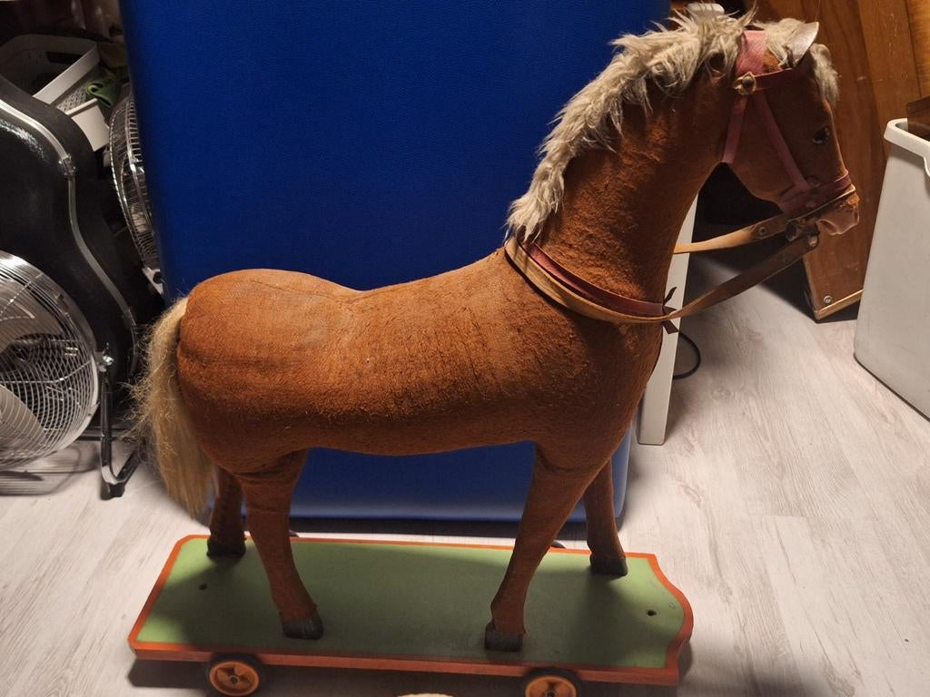 Antiek paardje op wieltjes, Antiek en Kunst, Antiek | Speelgoed, Ophalen