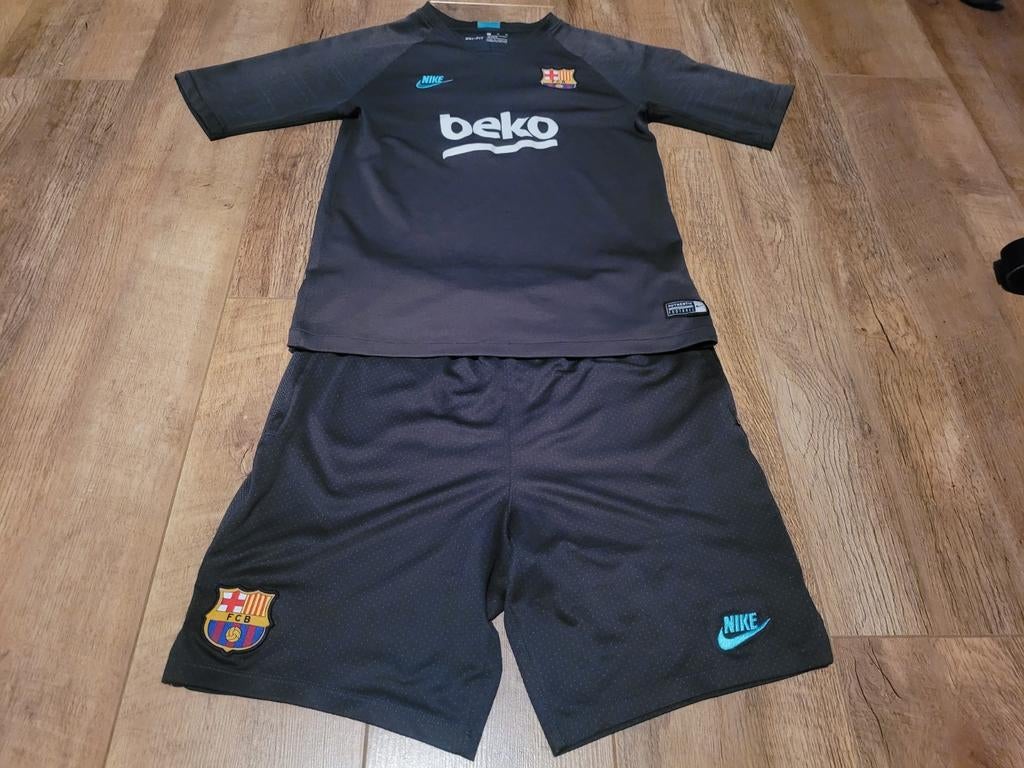 Voetbalpakje Barcelona maat 158-170, Maat XS of kleiner, Ophalen of Verzenden, Gebruikt, Set