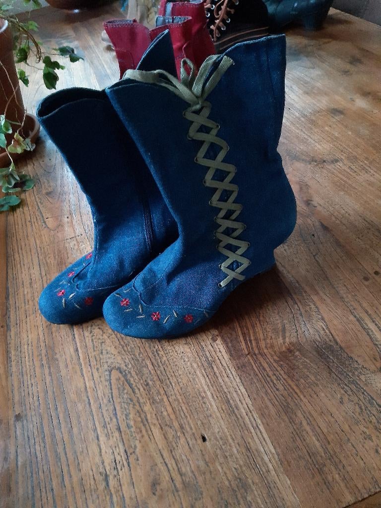 blauwe laarsjes, Ophalen of Verzenden, Gedragen, Blauw