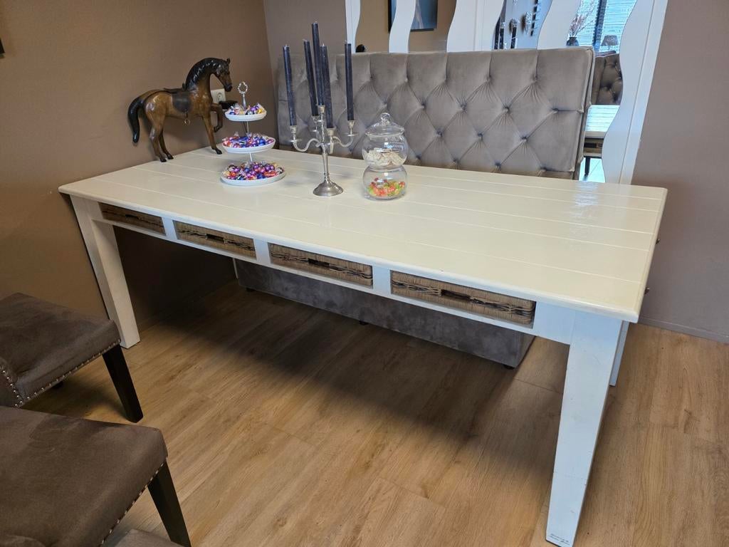 Riviera Maison eettafel met eetbankje en 3 stoelen, Huis en Inrichting, Gebruikt, Vijf personen of meer, 150 tot 200 cm, Overige houtsoorten