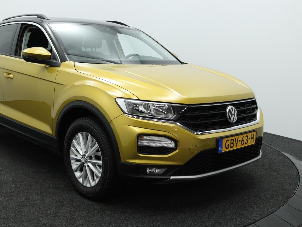 Volkswagen T-Roc 1.0 TSI Style | Navigatie | Sensoren voor e, Keurmerk '100% Onderhouden', 12 maanden, Stof, Gebruikt