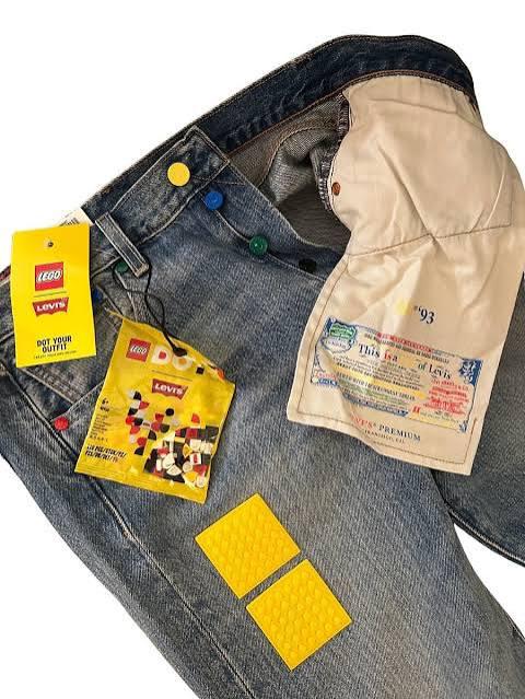 LEVIS 501 LEGO LIMITED EDITION 🦊, Ophalen, Zo goed als nieuw, Blauw, W33 - W34 (confectie 48/50)