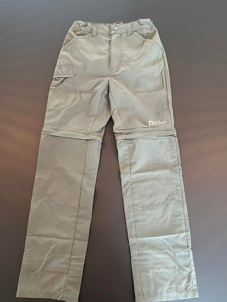 Jack Wolfskin tropenbroek afritsbaar maat 140, als nieuw, Kinderen en Baby's, Ophalen of Verzenden, Zo goed als nieuw, Jongen of Meisje