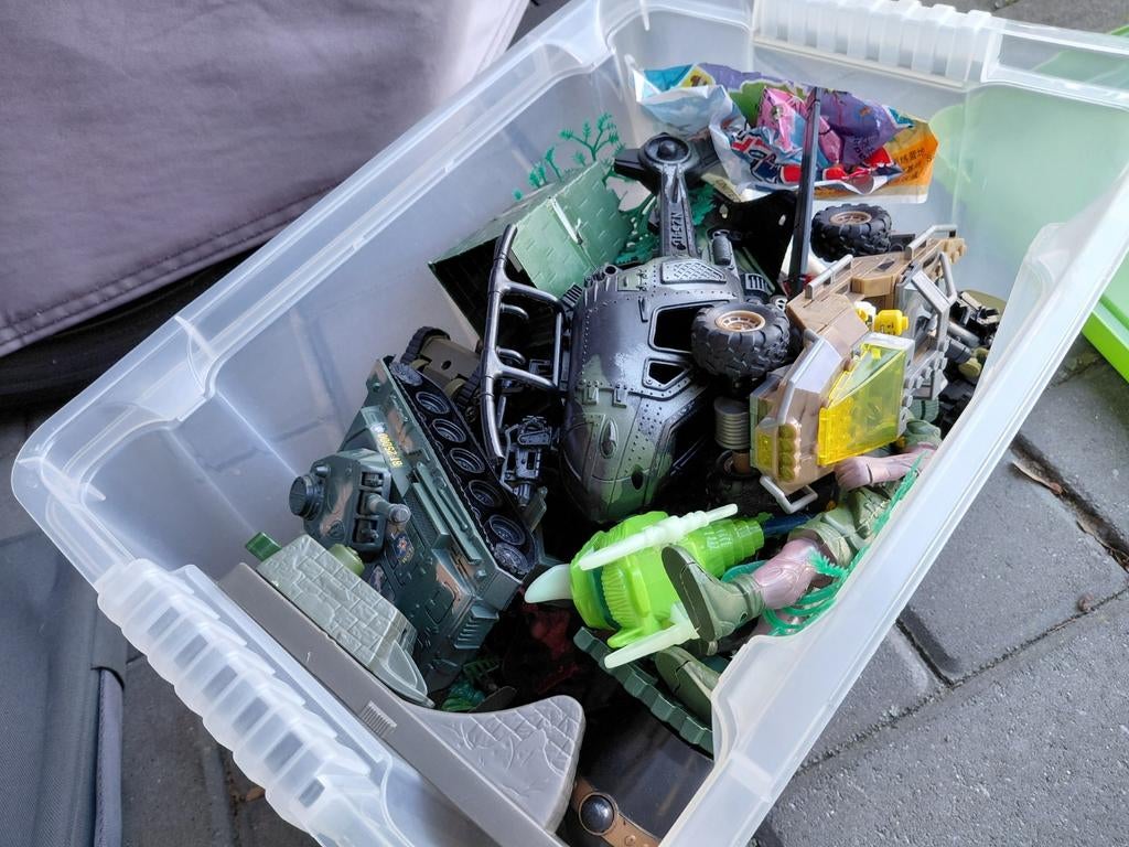 Kratje vol leger speelgoed, Ophalen, Gebruikt, Jongen of Meisje