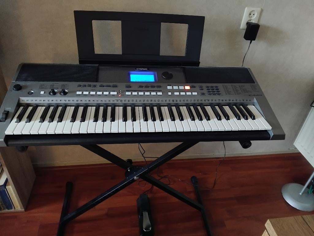 keyboard Yamaha PSR 433 met 61 toetsen, Muziek en Instrumenten, Keyboards, Ophalen, Yamaha, Midi-aansluiting, 61 toetsen