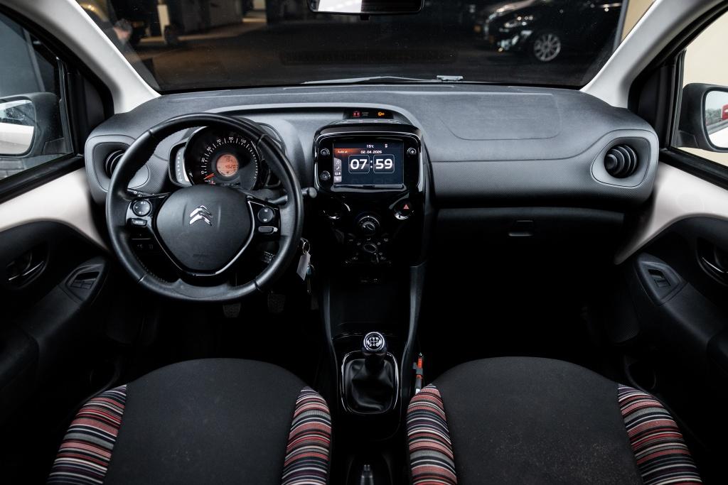 Citroën C1 1.0 VTi Shine | Camera | Bluetooth | Cruise |, Auto's, Citroën, Keurmerk '100% Onderhouden', 12 maanden, Stof, Gebruikt