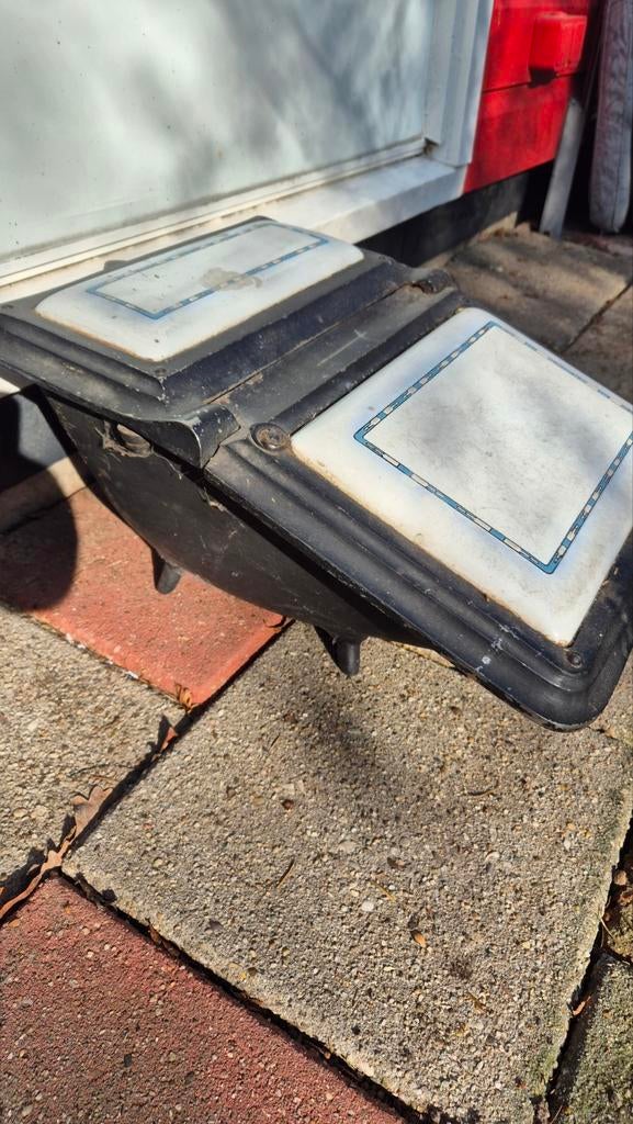 Antieke gietijzeren kolenkit, Ophalen