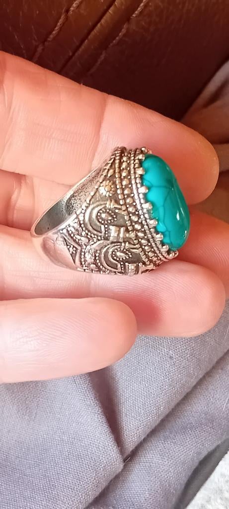Vintage ring met turkoois steen, maat 17, ijzer, IJzer of Staal, Ophalen of Verzenden, Zo goed als nieuw, 17 tot 18