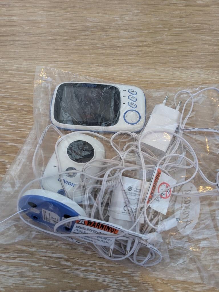 Luvion Platinum 3 babyfoon met terugspreekfunctie, Ophalen