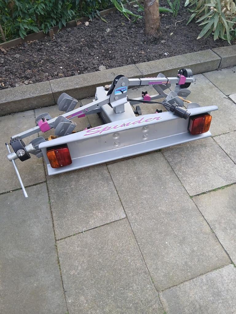 Fietsendrager, Ophalen