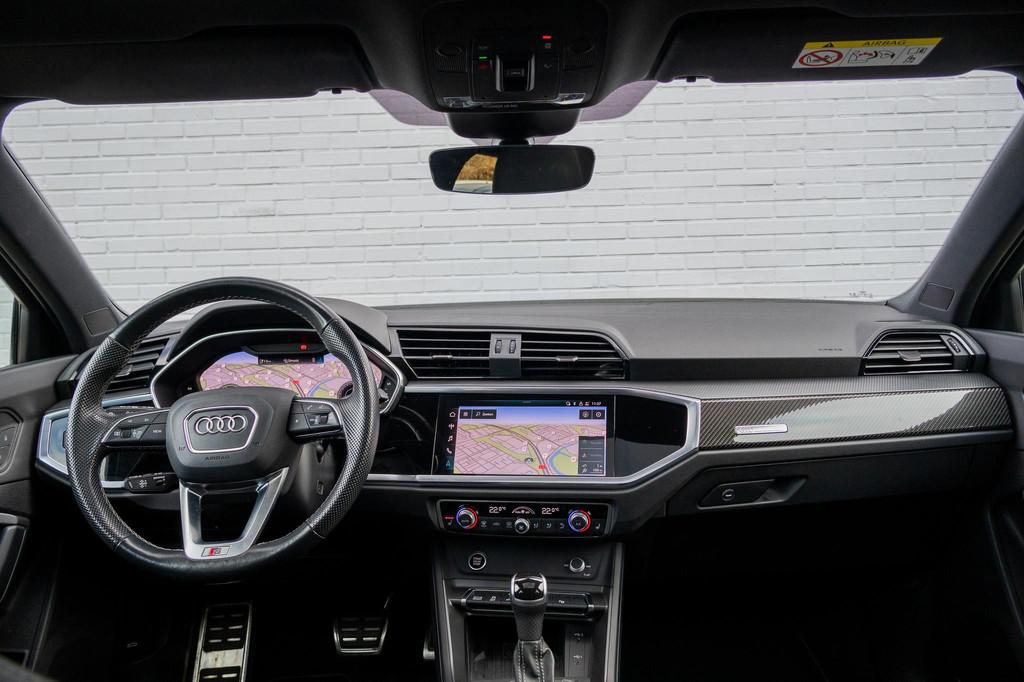 Audi Q3 Sportback 45 TFSI e S-LINE Pano|MatrixLED|Adaptive|D, Adaptive Cruise Control, Gebruikt, Met garantie (alle), Hybride Elektrisch/Benzine