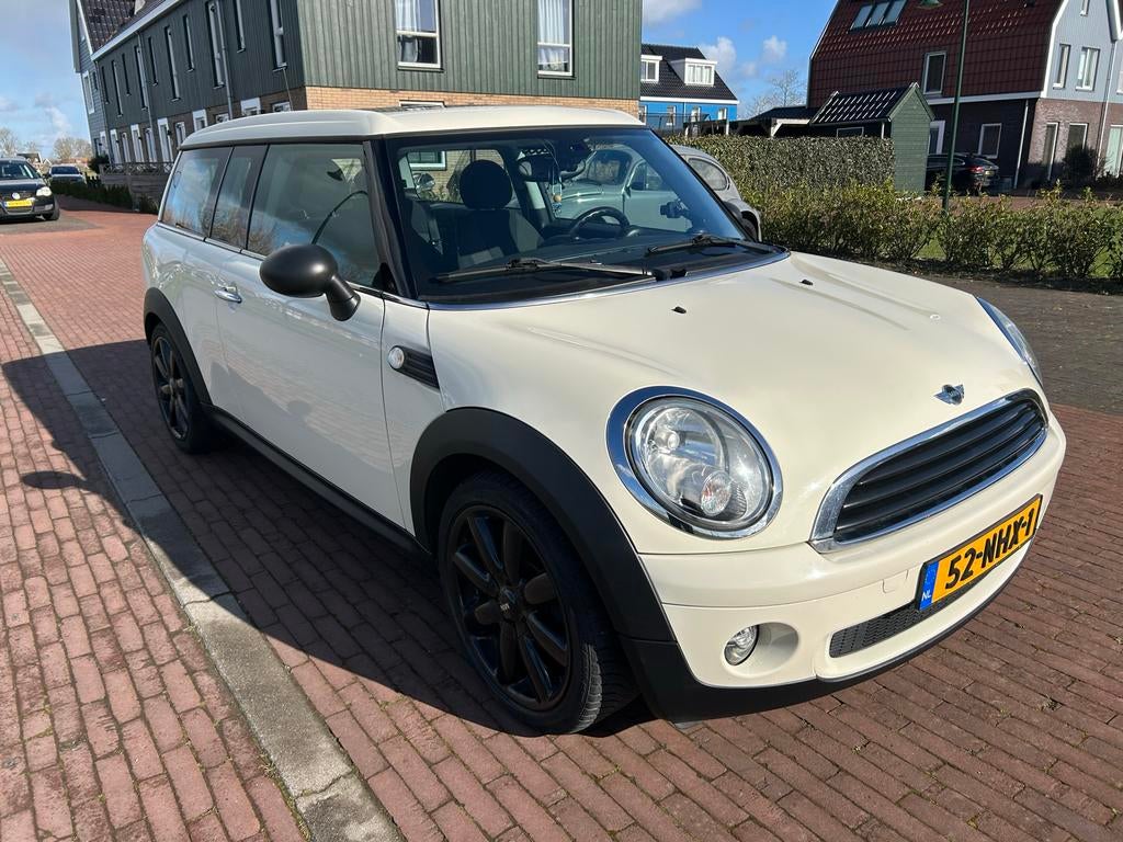Mini Clubman 1.6 nieuwe APK, Auto's, Mini, Voorwielaandrijving, Clubman, 4 cilinders, 4 stoelen