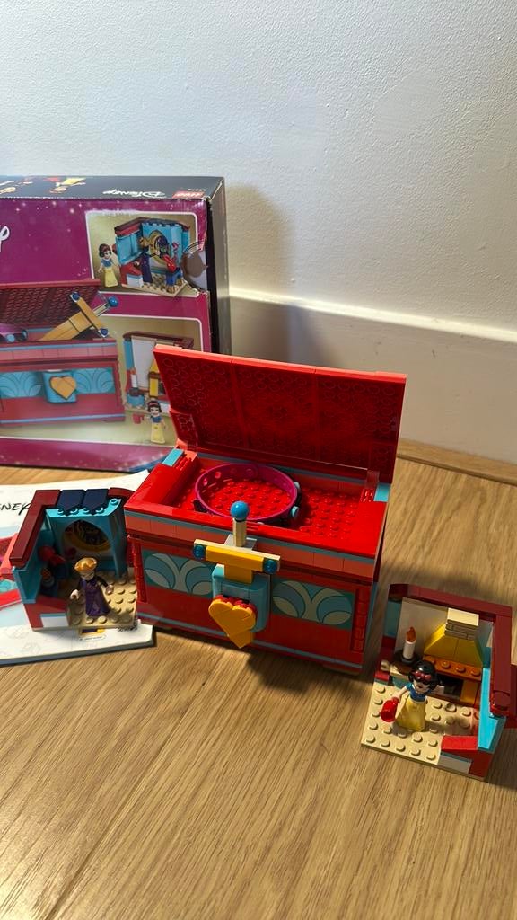 Lego Disney Sneeuwwitje Schatkist 43276 6+, Gebruikt, Lego, Ophalen of Verzenden, Disney