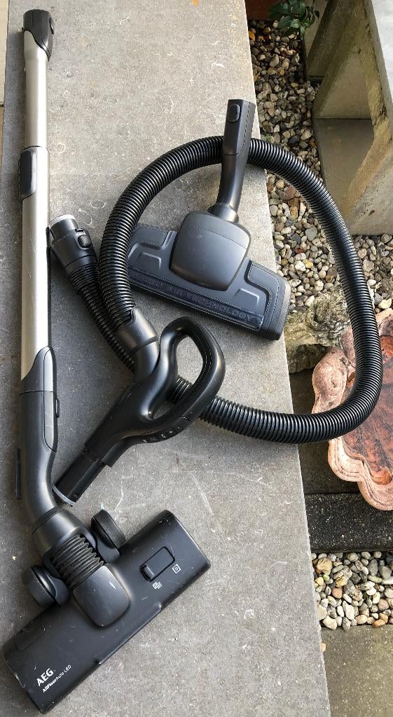 stofzuiger, Witgoed en Apparatuur, Stofzuigers, Zo goed als nieuw, Stofzuiger, Minder dan 1200 watt, Stofzak, Ophalen