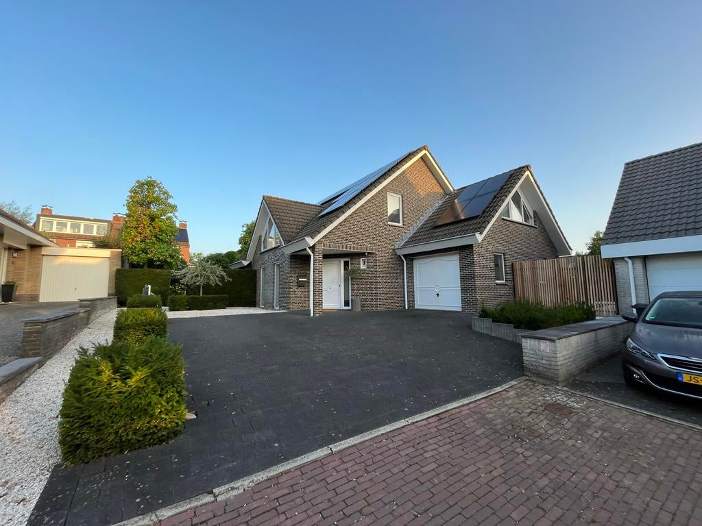 Oprit stenen antraciet, ca. 6 m2, Ophalen, Gebruikt, Overige typen, 5 tot 10 m²