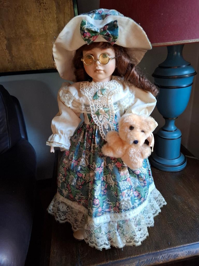 Antieke pop., Ophalen, Gebruikt, Overige materialen