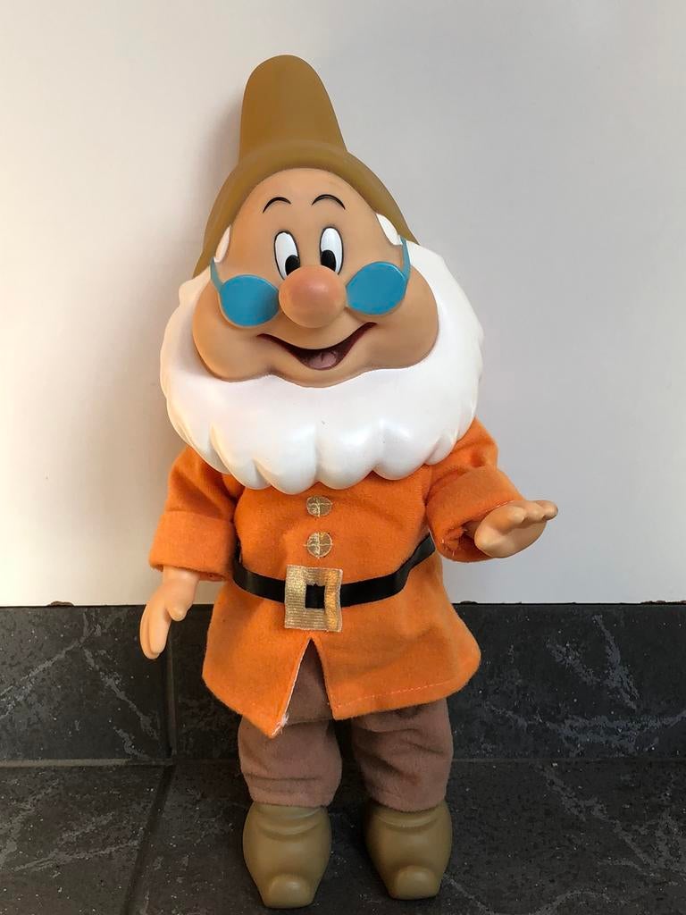 Vintage Disney figuur Doc dwerg van sneeuwwitje, Ophalen, Sneeuwwitje of Doornroosje, Zo goed als nieuw, Beeldje of Figuurtje