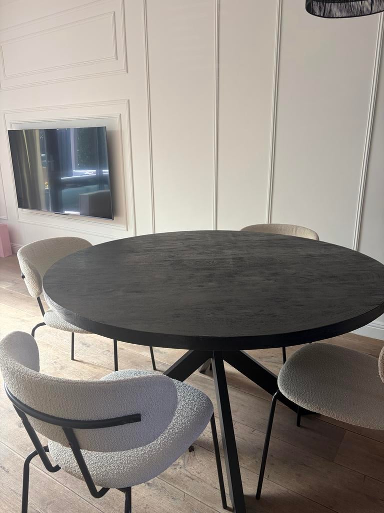 Zwarte ronde eettafel met 4 stoelen loods5#karwei#zarahome, Ophalen, Gebruikt, 100 tot 150 cm, Rond