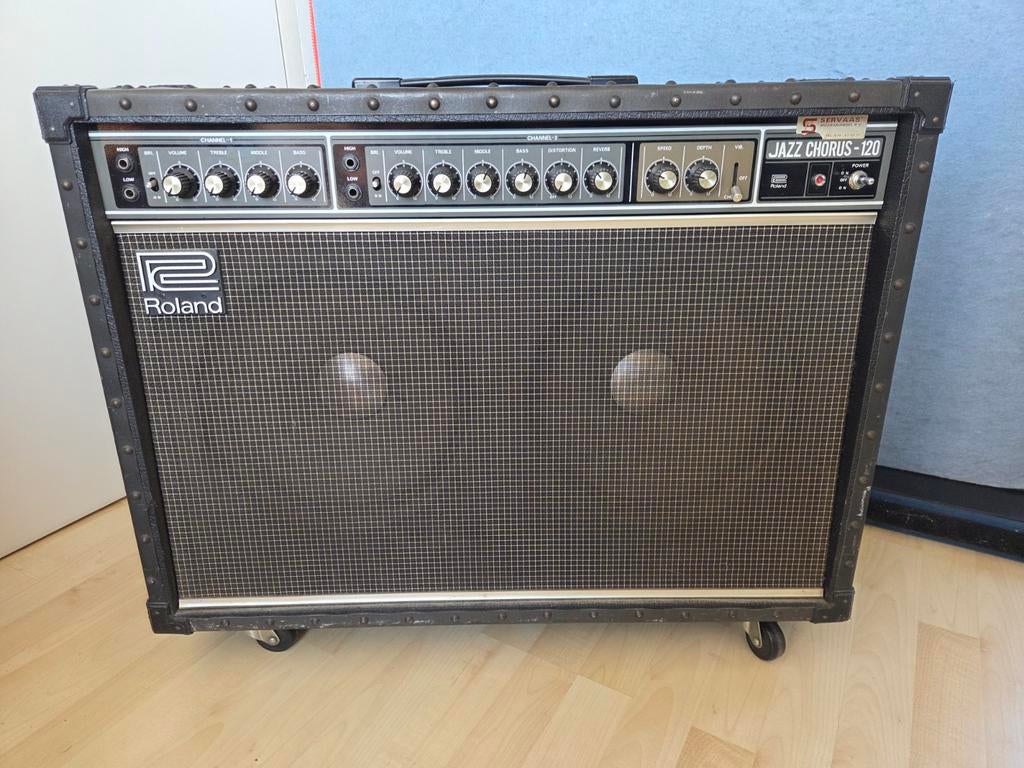 Roland Jazz Chorus 120 - Klassieke Gitaarversterker, Muziek en Instrumenten, Versterkers | Bas en Gitaar, Ophalen of Verzenden