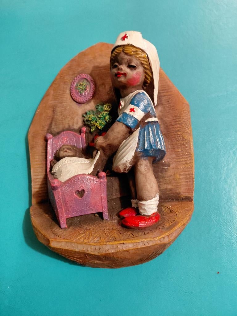 Vintage wanddecoratie zuster met baby in de wieg jaren, Ophalen of Verzenden, Zo goed als nieuw