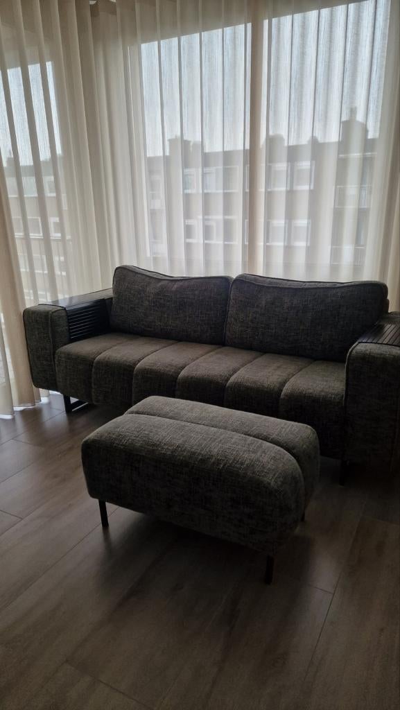 Nette groene bank met voetenbank, Ophalen, Zo goed als nieuw, 75 tot 100 cm