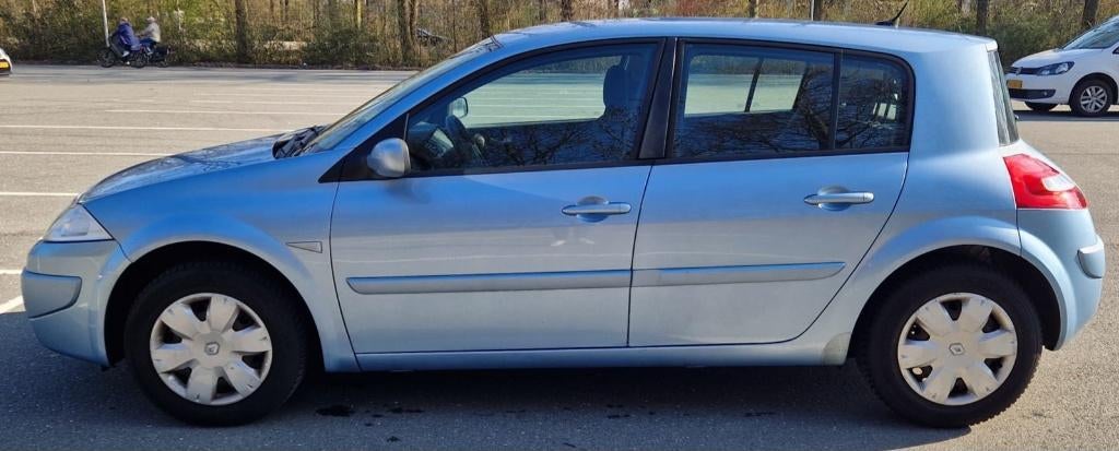 Renault Megane 1.6 16V 2008 Blauw (1000 euros), Voorwielaandrijving, 625 kg, 4 cilinders, Blauw