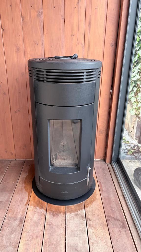 MCZ pelletkachel Loop Air 8 M1 A-merk - nette staat, Huis en Inrichting, Kachels, Ophalen, Gebruikt, Overige brandstoffen, Pelletkachel