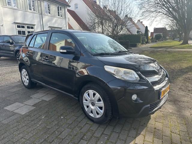 Toyota Urban Cruiser 1.3 VVT-i Aspiration 153900 KM-- APK 10, Voorwielaandrijving, Euro 5, Gebruikt, Start-stop-systeem
