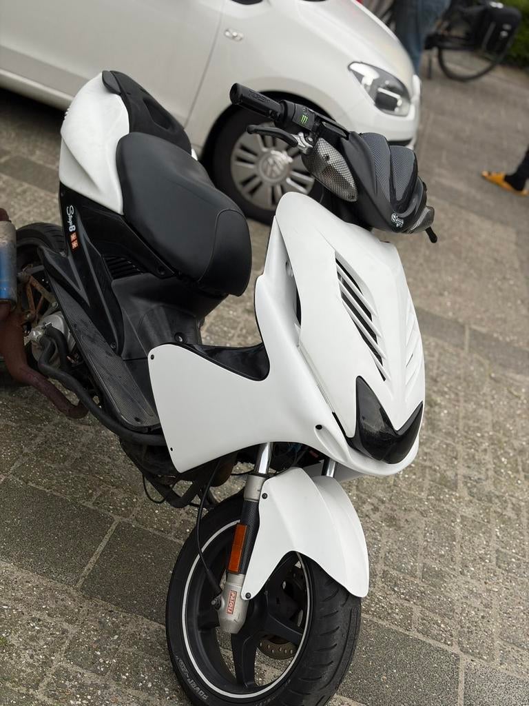 Aerox 70cc mk2 loopt niet!, Fietsen en Brommers, Scooters | Yamaha, Ophalen, Zo goed als nieuw, Tweetakt, Aerox