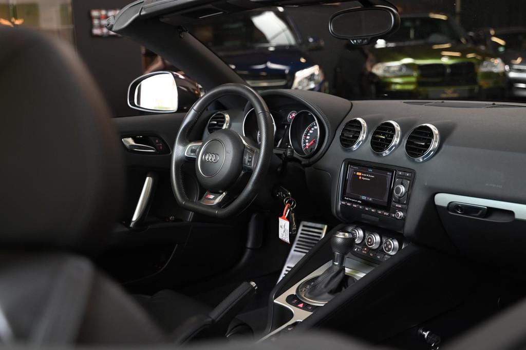 Audi TT Roadster 1.8 TFSI S-Line - Leer - Automaat - Stoelve, Euro 5, Gebruikt, 4 cilinders, Cabriolet