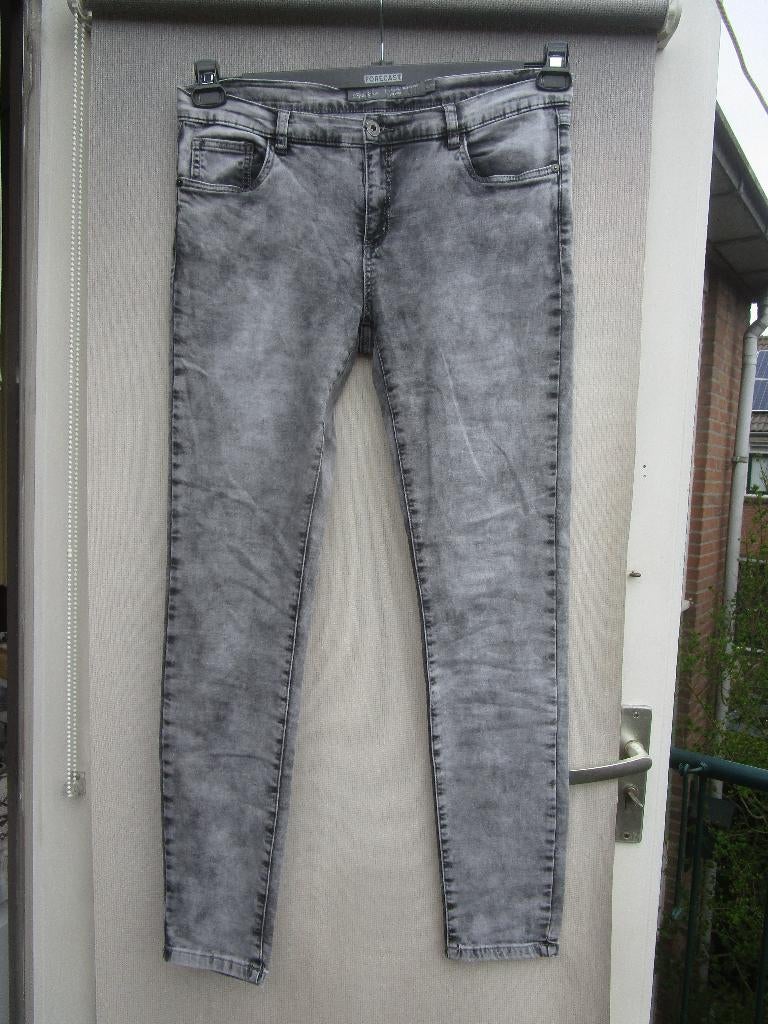 Spijkerbroek/broek GEISHA mt 42  grijs, Kleding | Dames, Geisha, Verzenden, Zo goed als nieuw, W33 - W36 (confectie 42/44)