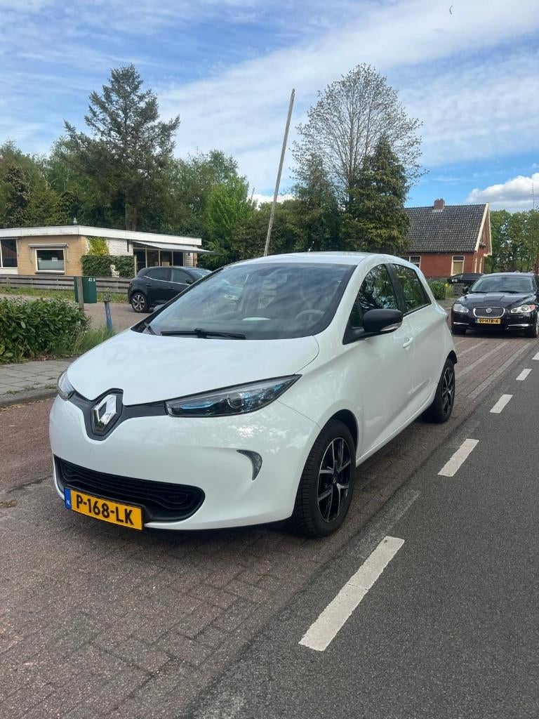 Renault ZOE R110 108pk 2018 Wit, Stof, Electronic Stability Program (ESP), 58 pk, 135 min