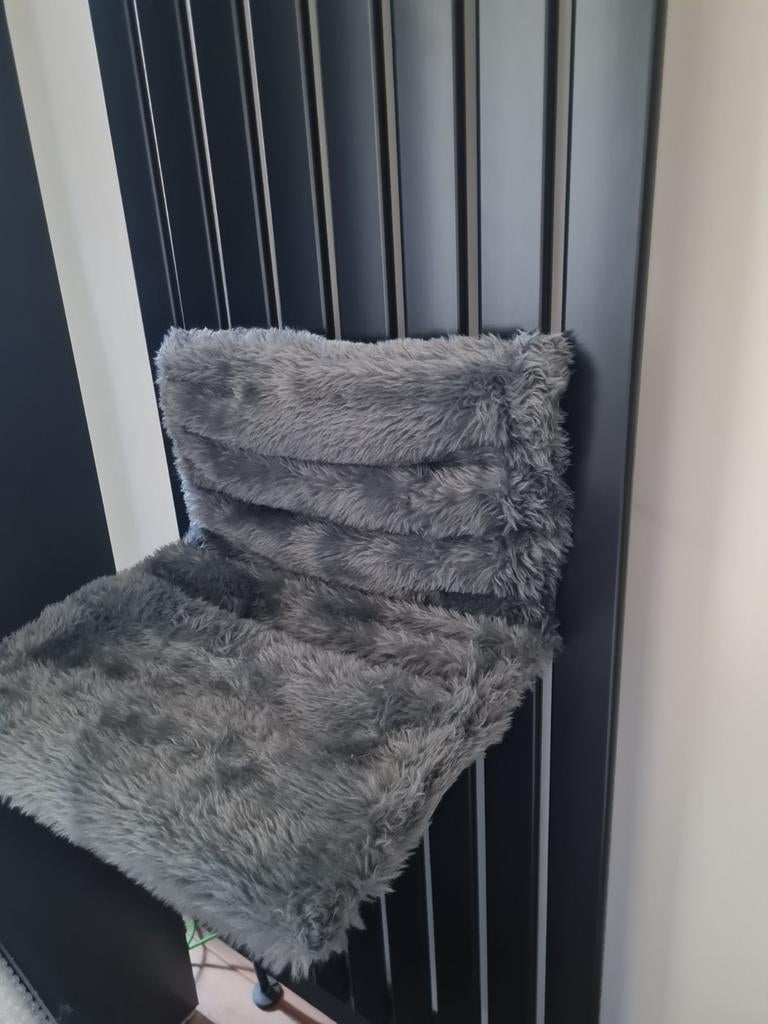 Radiator hangmat kat, Ophalen
