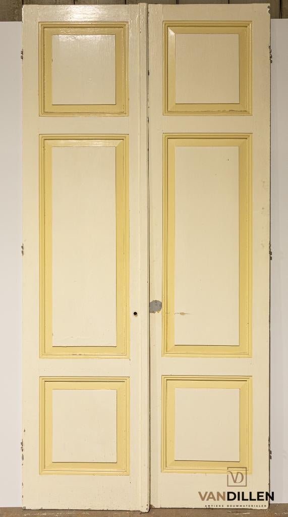 Mooie set openslaande antieke hoge deuren 277 x 135