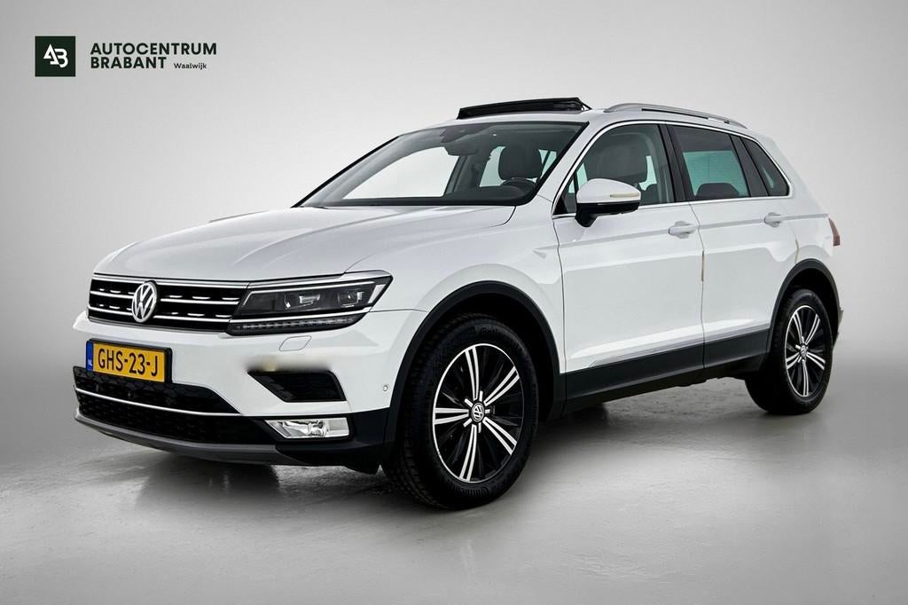 Volkswagen TIGUAN 2.0 TSI 4Motion Highline | 220PK | VOL! |, Gebruikt, 4 cilinders, 1984 cc, 2500 kg